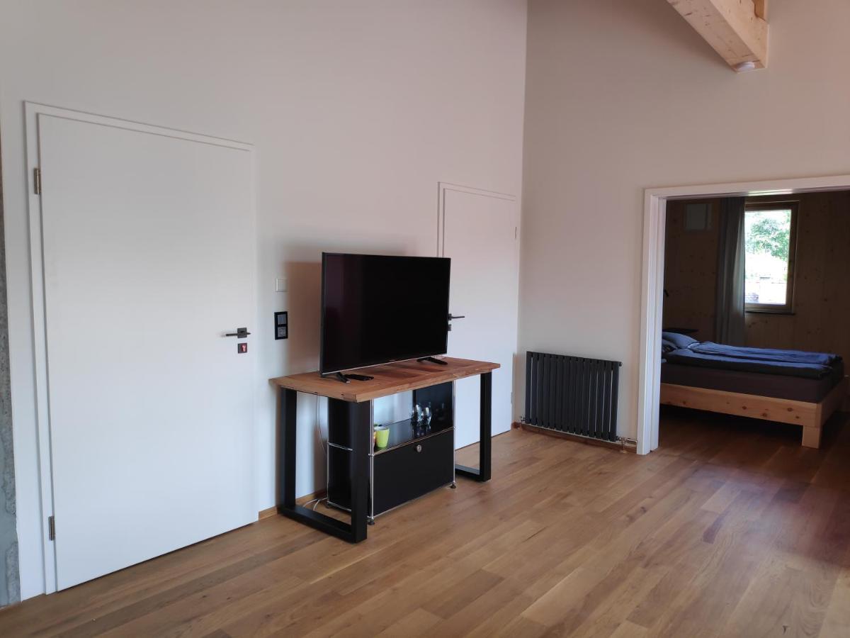 Ferienwohnungen Und Zimmer In Reutlingen-Goenningen Exteriér fotografie