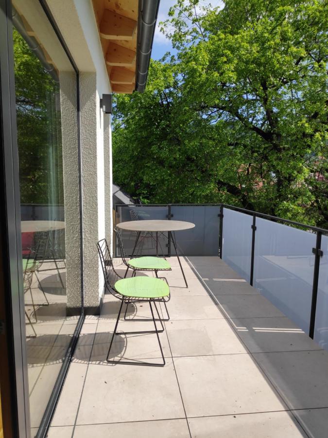 Ferienwohnungen Und Zimmer In Reutlingen-Goenningen Exteriér fotografie