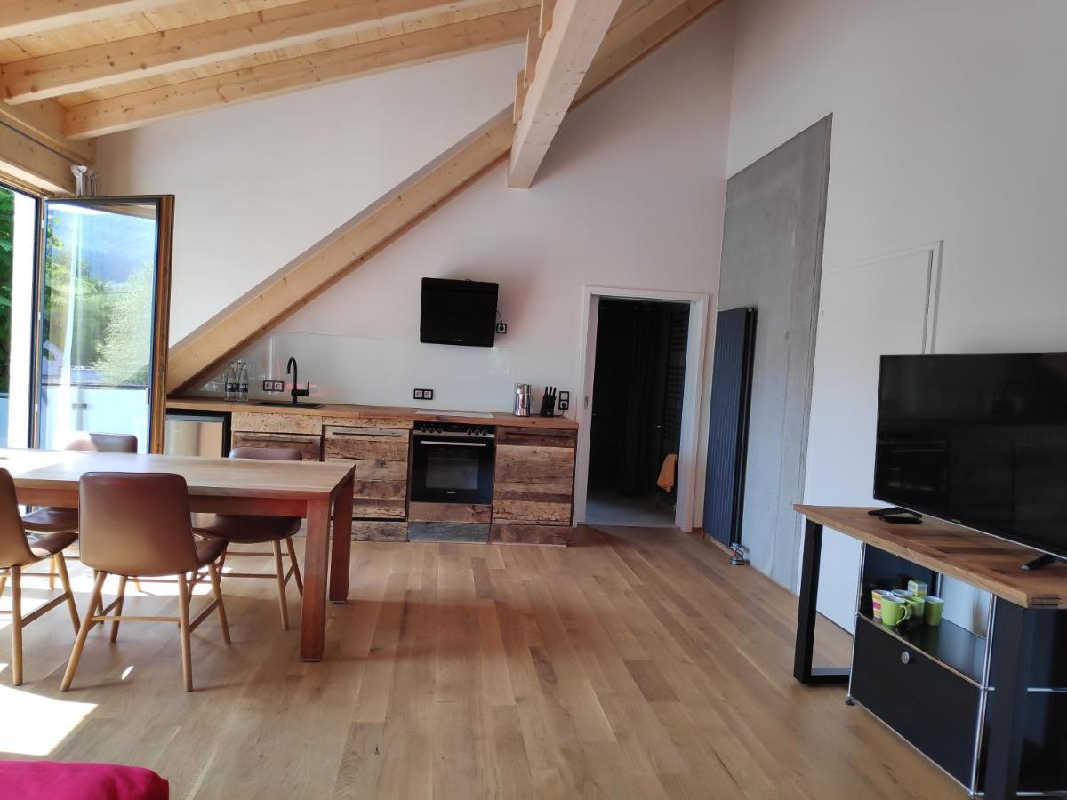 Ferienwohnungen Und Zimmer In Reutlingen-Goenningen Exteriér fotografie