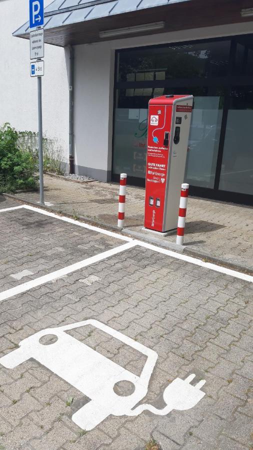 Ferienwohnungen Und Zimmer In Reutlingen-Goenningen Exteriér fotografie