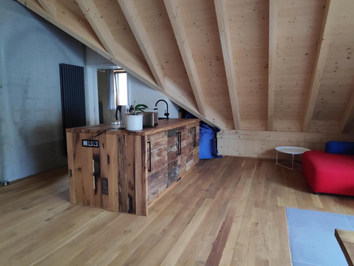Ferienwohnungen Und Zimmer In Reutlingen-Goenningen Exteriér fotografie