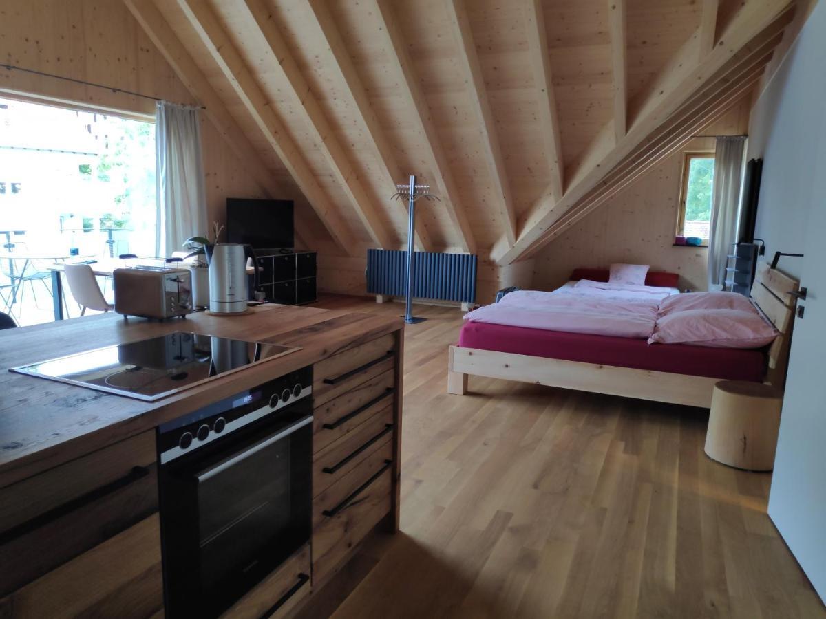 Ferienwohnungen Und Zimmer In Reutlingen-Goenningen Exteriér fotografie